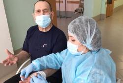 В больнице Югорска врачи спасают пациентов и помогают им в восстановлении
