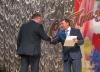 Глава Югорска поздравил работников торговли, бытового обслуживания и ЖКХ 