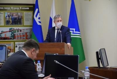 Депутаты Югорска заслушали отчет главврача о работе Югорской городской больницы в 2021 году