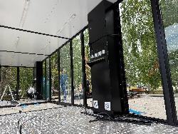 Преображается остановочный павильон на улице Железнодорожной