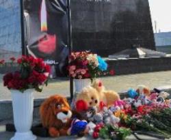 Югорчане почтили память погибших в Казани