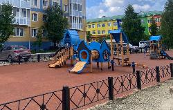 Новая детская площадка появилась в центре города