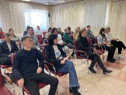 В Центральной городской библиотеке им. А.И. Харизовой прошёл телемост на тему безопасности детей и подростков в интернете