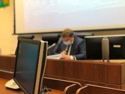 Глава Югорска провел заседание рабочей группы по вопросу антитеррористической защищенности объектов образования 