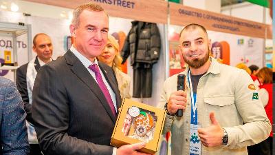 Югорчане представляют свою продукцию на выставке-ярмарке «Товары земли Югорской»