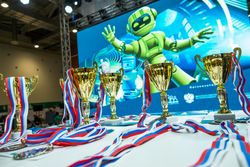 Югорские гимназисты стали победителями «Робофеста-2016»