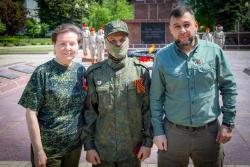 Поздравление Губернатора Югры и главы Донецкой Народной Республики с Днем Победы