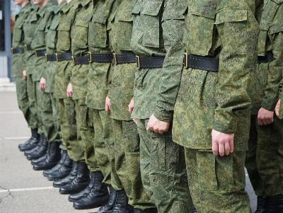 Около 50 юношей Югорска пройдут службу в рядах российской Армии 