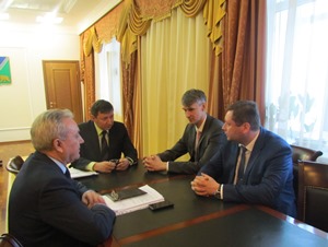 Глава города провел встречу с руководством АО «ЮРЭСК»  