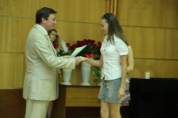Студентам-отличникам - премия главы города Югорска