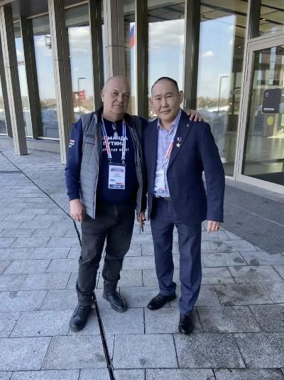 Дмитрий Аллянов представил Югру на Всероссийском форуме ветеранов СВО