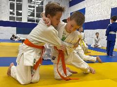 В Югорске прошли открытые тренировки и турниры по самбо 