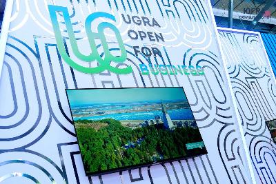 #ГЛАВАОНЛАЙН: экспозиция Югры представила уникальные разработки на «Иннопром-2025»