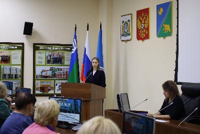 В администрации города Югорска состоялось заседание Координационного совета по поддержке граждан старшего поколения и ветеранов