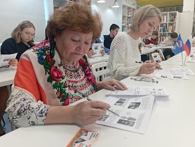 Югорчане приняли участие в акции «Диктант Победы»