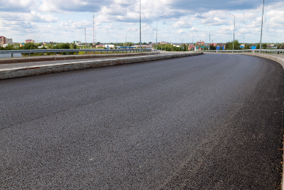 На транспортной развязке завершили ремонт дороги