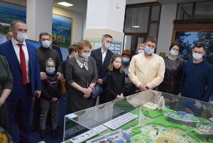 Депутаты посетили городской музей