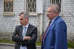 Продолжаются обходы депутатов по микрорайонам Югорска