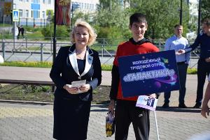 Евгения Комисаренко поздравила юных югорчан с Днём защиты детей
