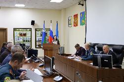 Югорск готовится к зиме: в администрации обсудили вопросы безопасности и комфорта горожан
