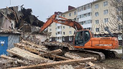 В этом году в Югорске планируется снести 12 аварийных домов 