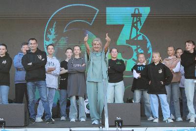 В Молодежном центре «Гелиос» создали уникальную коллекцию одежды