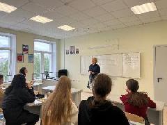 Продолжаются лекции со школьниками и студентами в рамках проекта "Россия страна возможностей".