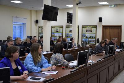 В администрации Югорска состоялось заседание Общественного совета по вопросам ЖКХ