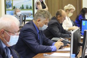Состоялось заседание постоянных комиссий по экономической и социальной политике Думы города Югорска