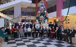 Глава города поздравил ветеранов с новогодними праздниками	