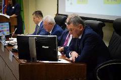 На очередном заседании Думы депутатами рассмотрено 20 вопросов