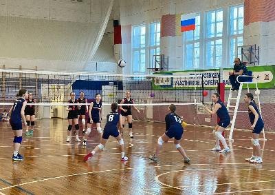 Югорск принимает первенство округа по волейболу