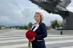 Обращение председателя Думы Югорска Евгении Комисаренко в День памяти и скорби