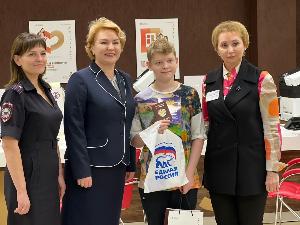 В День Конституции Российской Федерации состоялось торжественное вручение паспортов  Гражданина Российской Федерации достигшим 14-летнего возраста