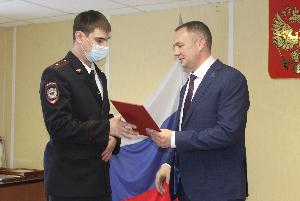 Алексей Харлов поздравил личный состав югорской полиции с профессиональным праздником