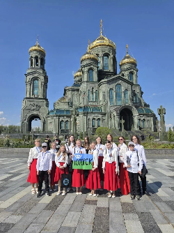 Югорчане поют песни Победы в Москве