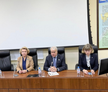 kp6WCGeaaL8.jpg kp6WCGeaaL8.jpg